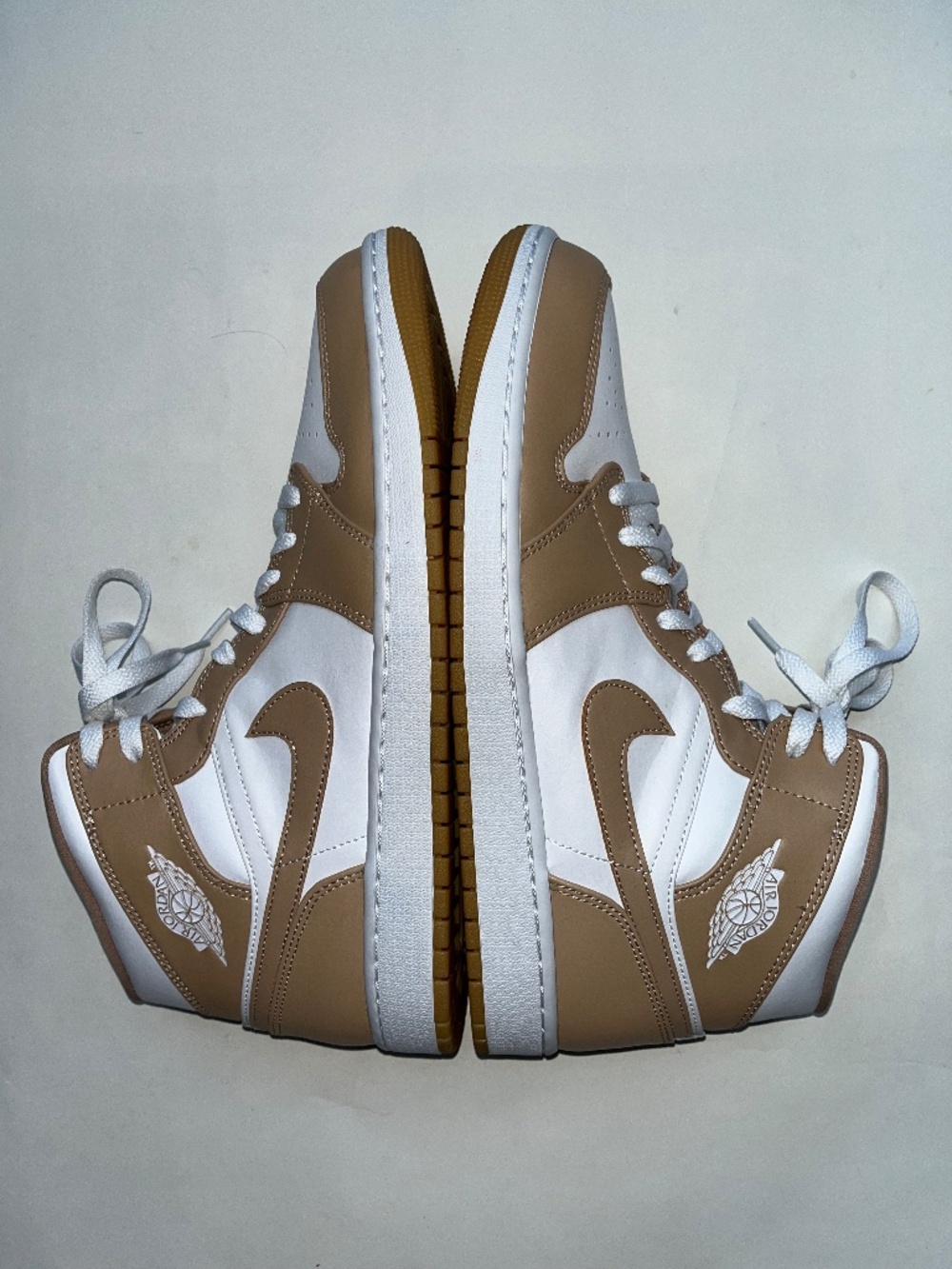 Jordan 1 Mid